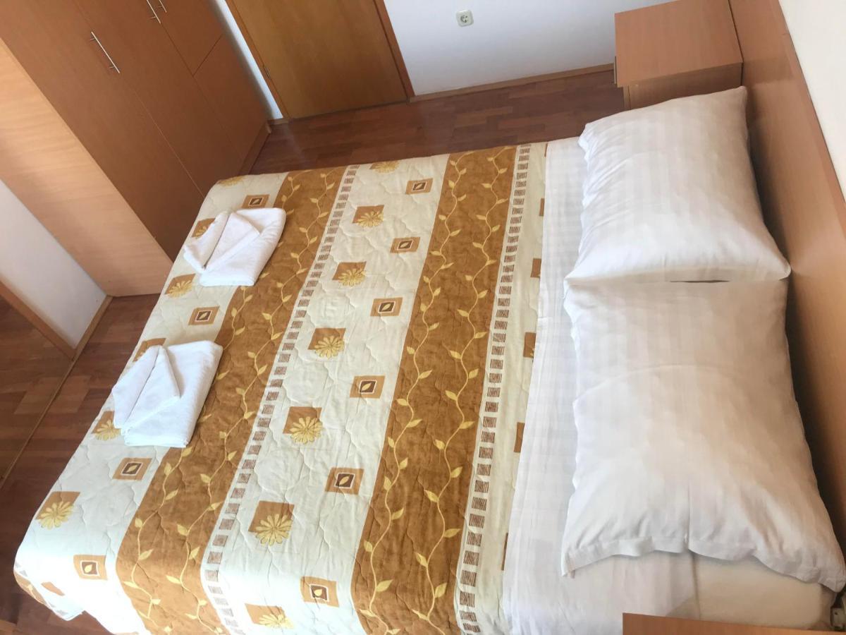 Cosy Sun-Splashed Bedroom - Pansion Hajduk Korčula Eksteriør bilde