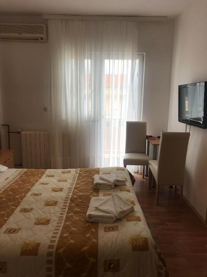 Cosy Sun-Splashed Bedroom - Pansion Hajduk Korčula Eksteriør bilde